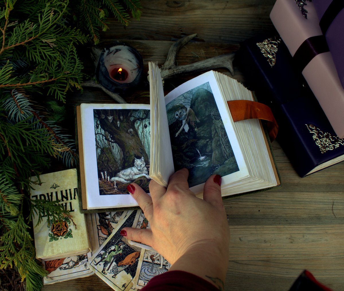 MemoryKeeper9's tweet image. memorykeeper.store/products/grimo… 
Witchcraft tarot journal handmade
Thick locking journal -The perfect w.i.t.c.h. handwritten diary journal handmade vintage for those magic vibes you&apos;re crazy about.