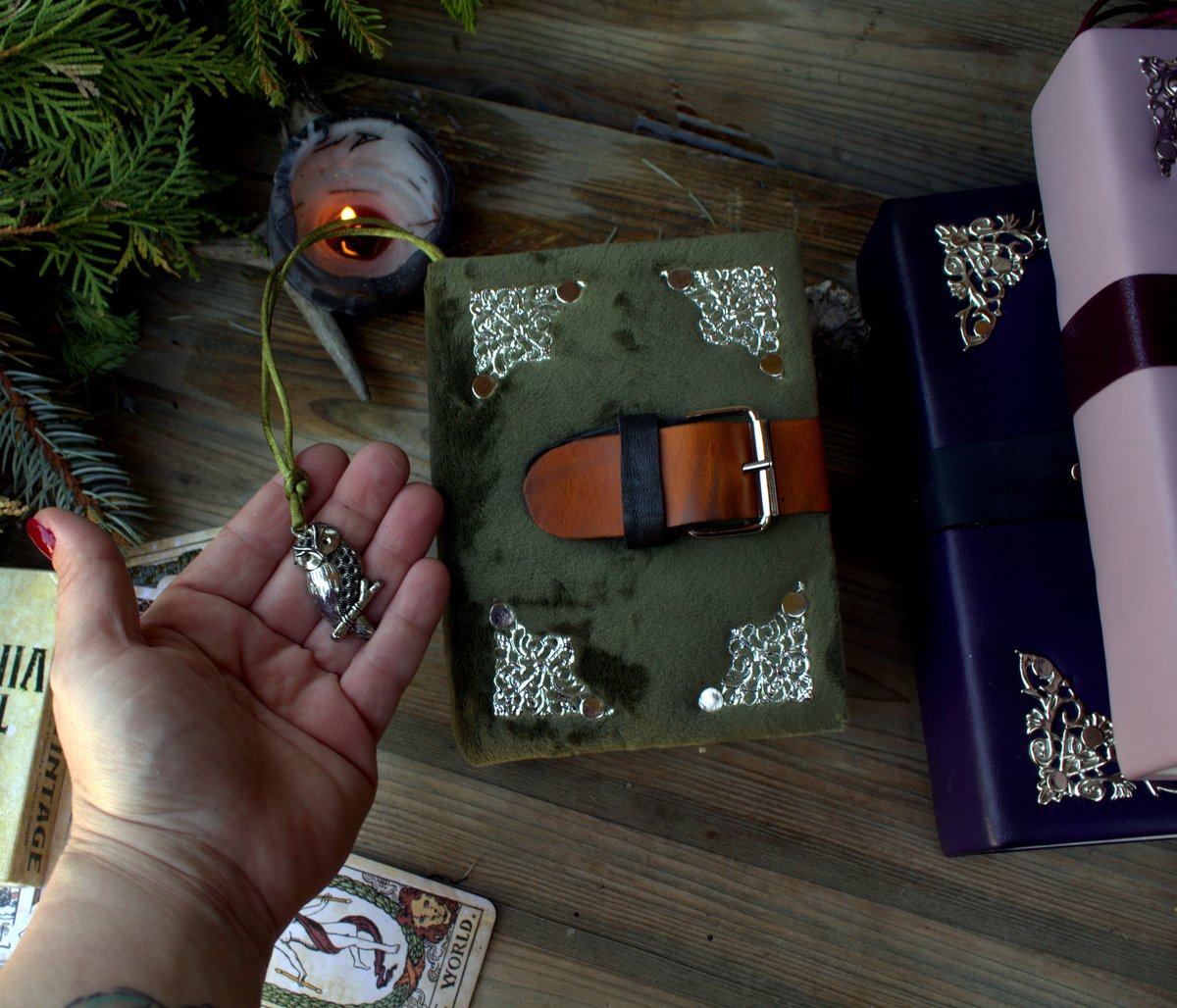 MemoryKeeper9's tweet image. memorykeeper.store/products/grimo… 
Witchcraft tarot journal handmade
Thick locking journal -The perfect w.i.t.c.h. handwritten diary journal handmade vintage for those magic vibes you&apos;re crazy about.