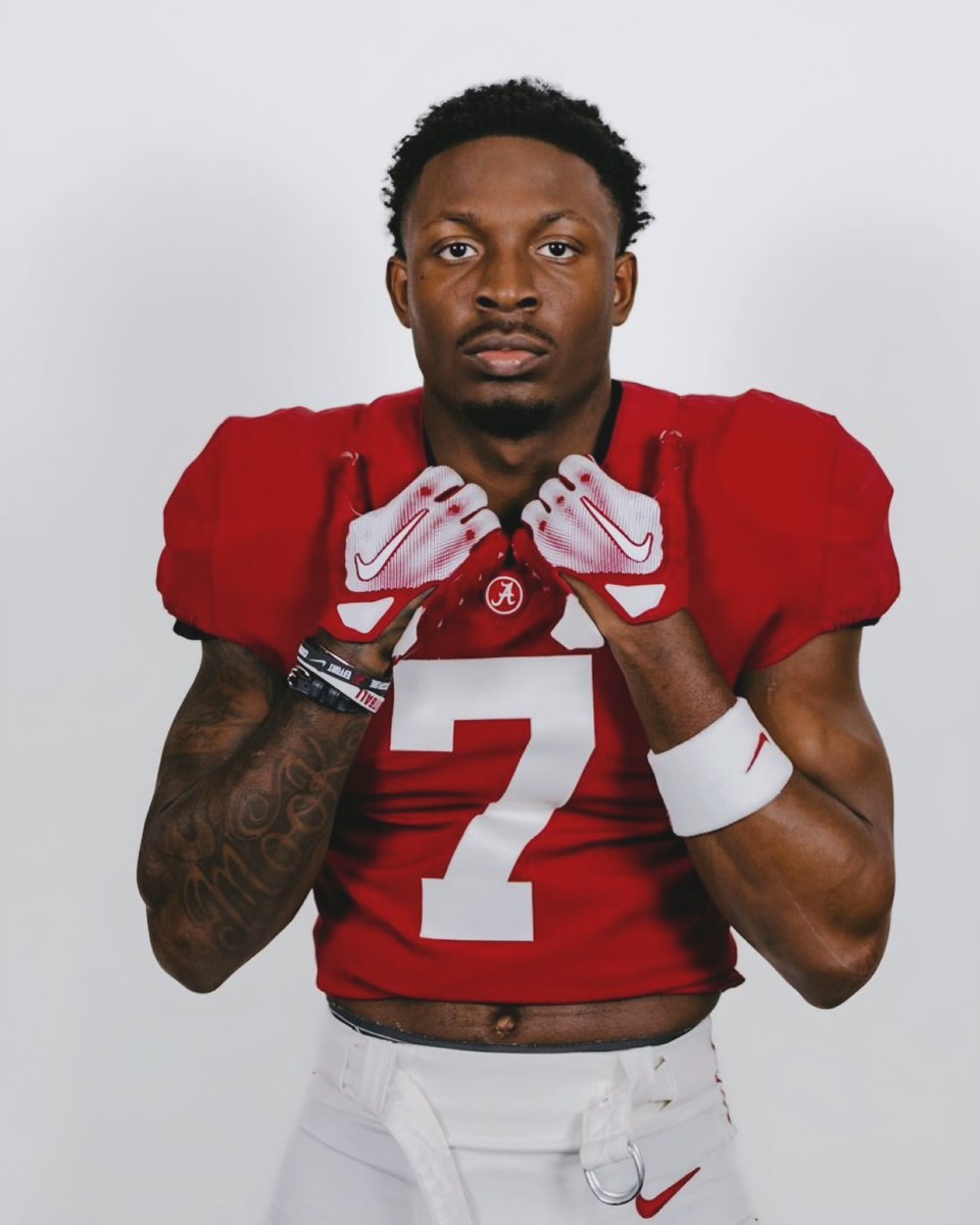 Alabama transfer DB DaShawn Jones has first photo in a Crimson Tide jersey.