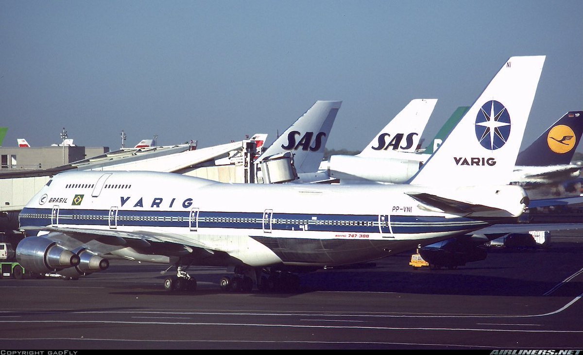 A Varig B747-300M seen here in this photo at New York JFK Airport in May 1986 #avgeeks 📷- GadFly