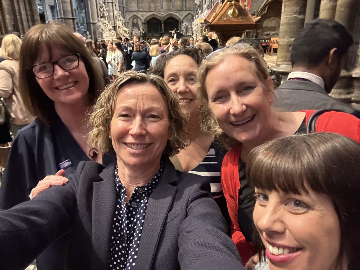 Lisa barrott tweet media