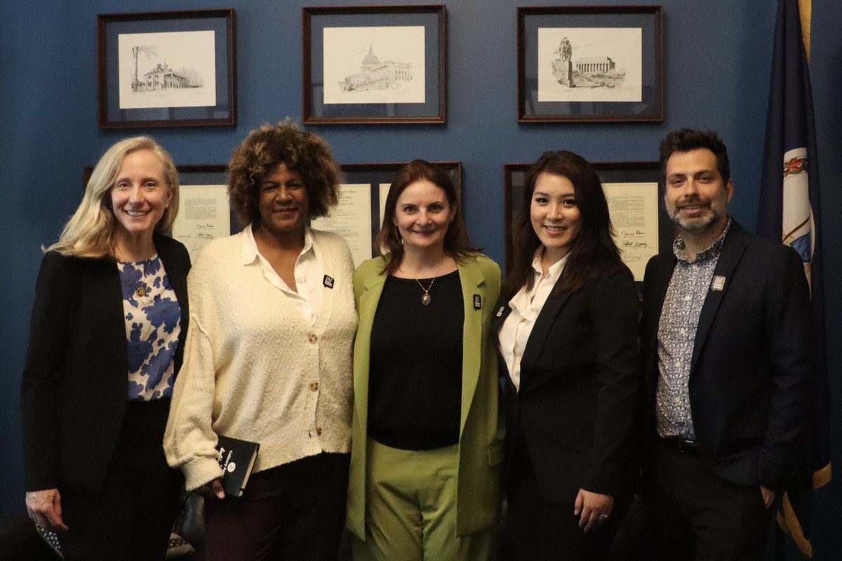 I enjoyed meeting with Joy Crump — the executive chef of FOODE in Fredericksburg — and @BeardFoundation today! Thank you for all you do to support local farmers, conservation, and food security efforts in Fredericksburg and across Virginia. It was lovely to see you all!