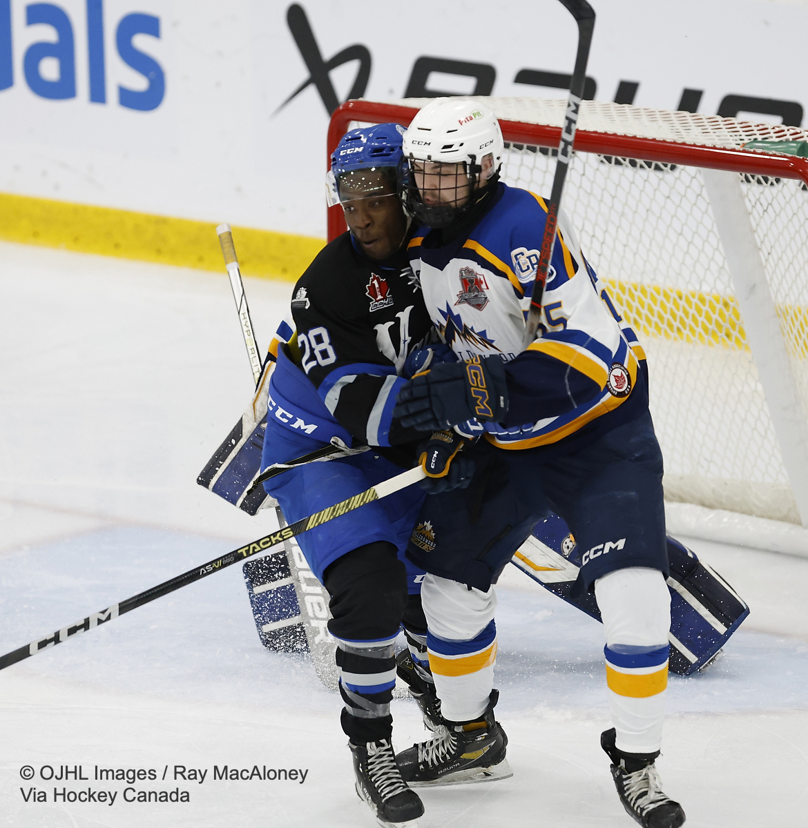 The score after the second period is now the @CwoodBluesJrA 3 and the @GradsHockey 2. @cjhlhockey @HockeyCanada @CwoodBluesJrA @GradsHockey #CJHL #centennialcup #OJHL #OJHLImages #CCHL