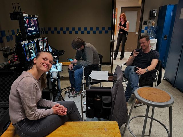 Arusess's tweet photo. Tonight’s episode was directed by the one and only, our very own #JesseLeeSoffer 🥳🥳🥳!! And you guys, it’s a realllllllly good one. You don’t want to miss it. - #TracySpiridakos IG
#JLSDirectorEra #WatchingForJLS #JesseDirectorCPD #JesseLeeSoffer #WeLoveYouJesse #DirectorSoffer https://t.co/5HvScwfFEC