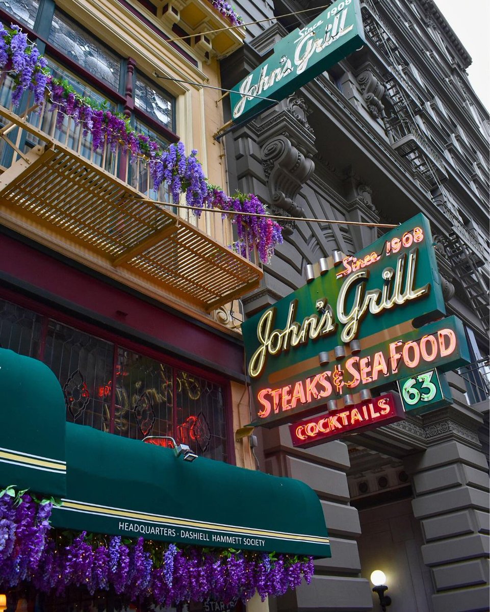 In case you didn't know, Union Square has always been a hub for excellent restaurants, and both locals and visitors love it.bit.ly/3UWSR6m Are you ready to explore for yourself? 📍 @JohnsGrillSF