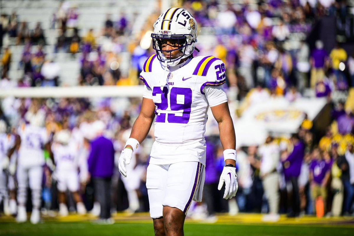 LSU transfer CB Jeremiah Hughes tells @On3sports he's visiting Michigan State and doesn't have more visits scheduled. Hoping to make a decision in the near future. Has already visited Colorado and UCLA. Appeared in 13 games as a true freshman in 2023. on3.com/boards/threads…