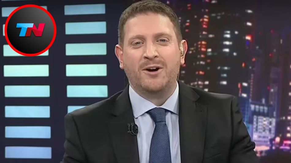 robertitofeo's tweet photo. Jajaja @edufeiok hace días juega con la inteligencia artificial,  hoy le pregunto cual es el programa con más rating de @LANACION y le respondieron #MasRealidad con @JonatanViale , el señor Feinman fue por lana salio trasquilado https://t.co/BZUitno91e