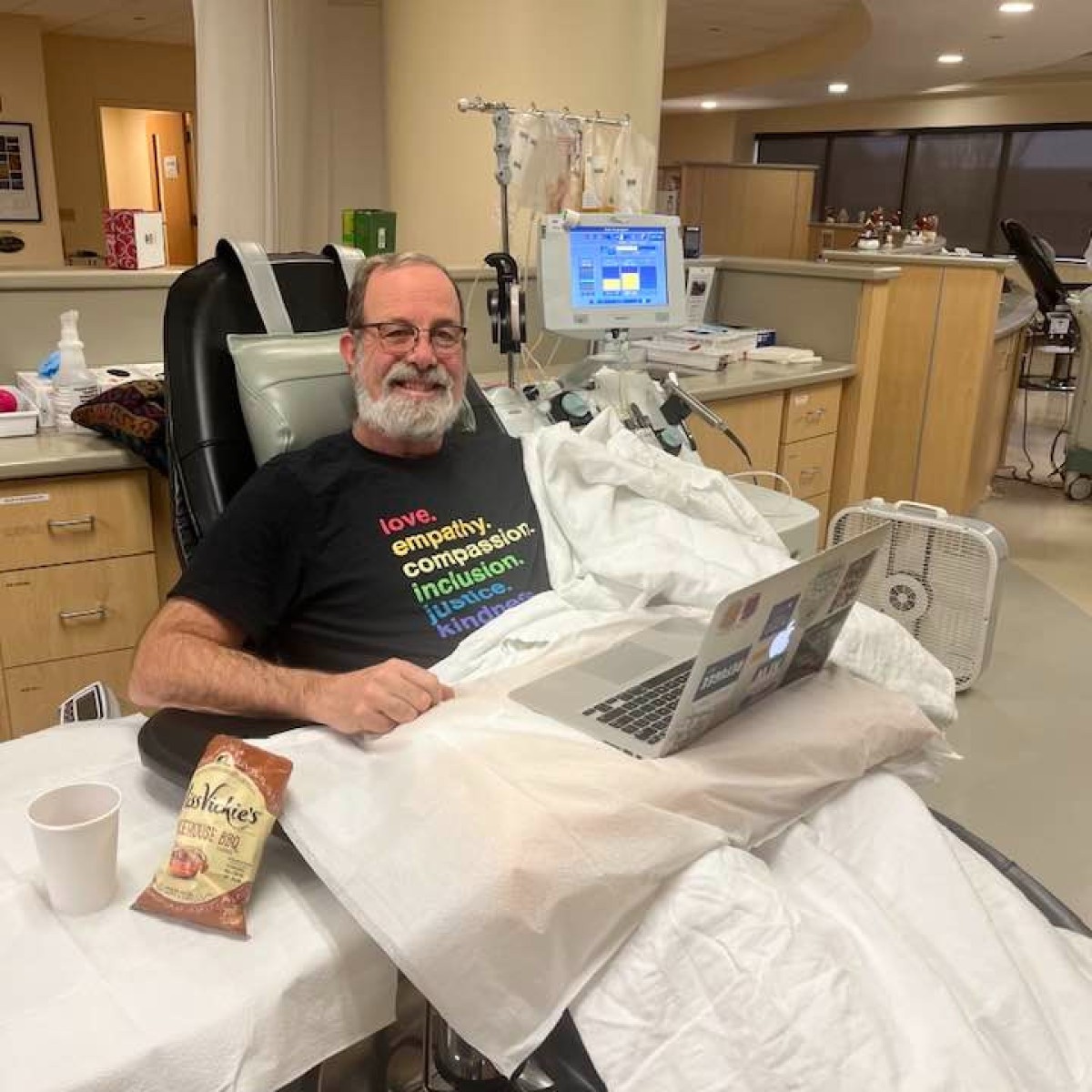 Meet Dave! 🌟 A regular donor at the Pittsburgh Donation Center. His congregation sponsors quarterly blood drives, gathering 20-30 units. Dave donates because many in his life have needed blood. Thanks, Dave, for your incredible efforts! 🩸❤️ #BloodDonor #Pitt