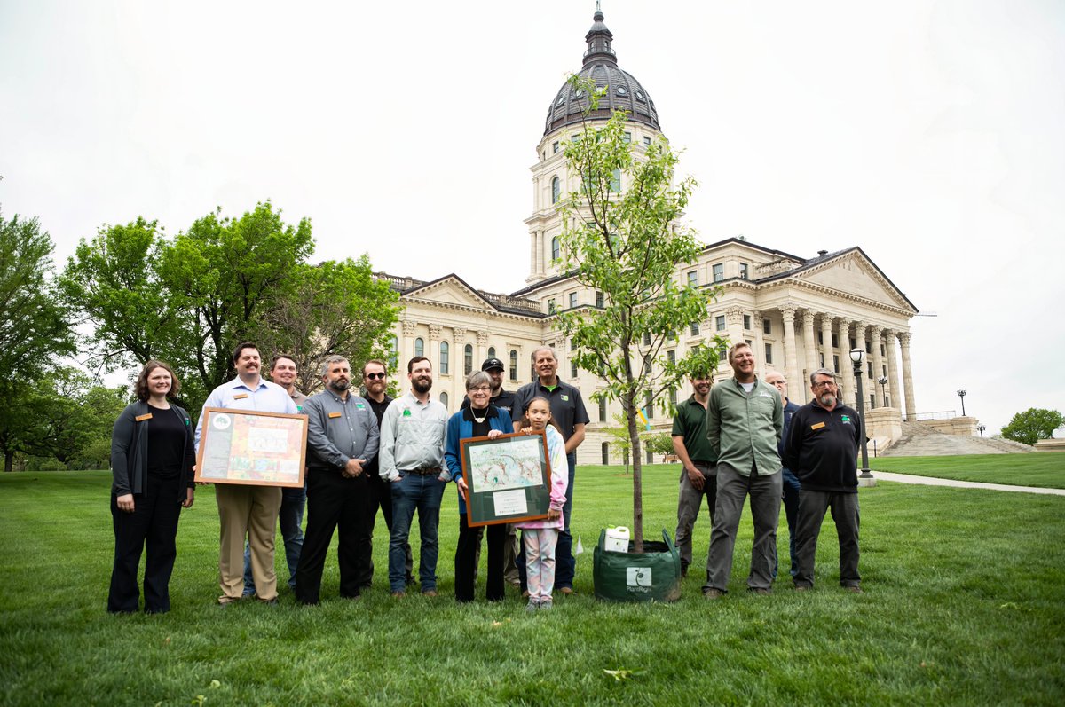 Kansas Forest Service celebrated KS Arbor Day, on April 26th, at the Governor's Residence. KS Arbor Day Poster Contest winner, Angel Salter, a 5th grade student from Osage City, celebrated with our staff!