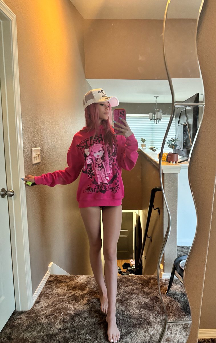 look at those longgggg legs findom