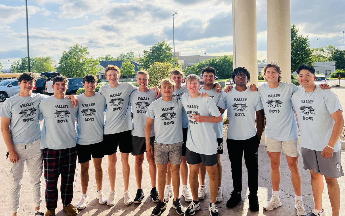 Jags win first game of Regionals 5-2 over the Lawrence Lions.  Will play in Regional Championship against winner in BV West and Olathe North Game. Start time approximately 7:00 pm.  Game will be at BV West.