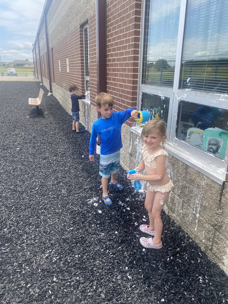 Preschoolers got to enjoy the nice weather for their water day!! #weareLR ☀️💦 🫧