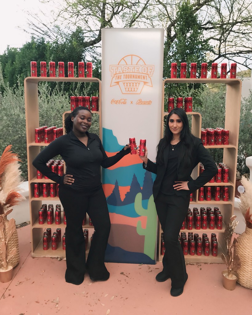 We kicked off the NCAA Men’s Final Four with a lot of flavor at the Taste of The Tournament with Coca-Cola in Phoenix.

#TeamAssist #BrandAmbassadors #PromoStaff #PromoLife #ExperientialMarketing #EventStaffing #EventManagement #EventMarketing #StaffingAgency #Arizona