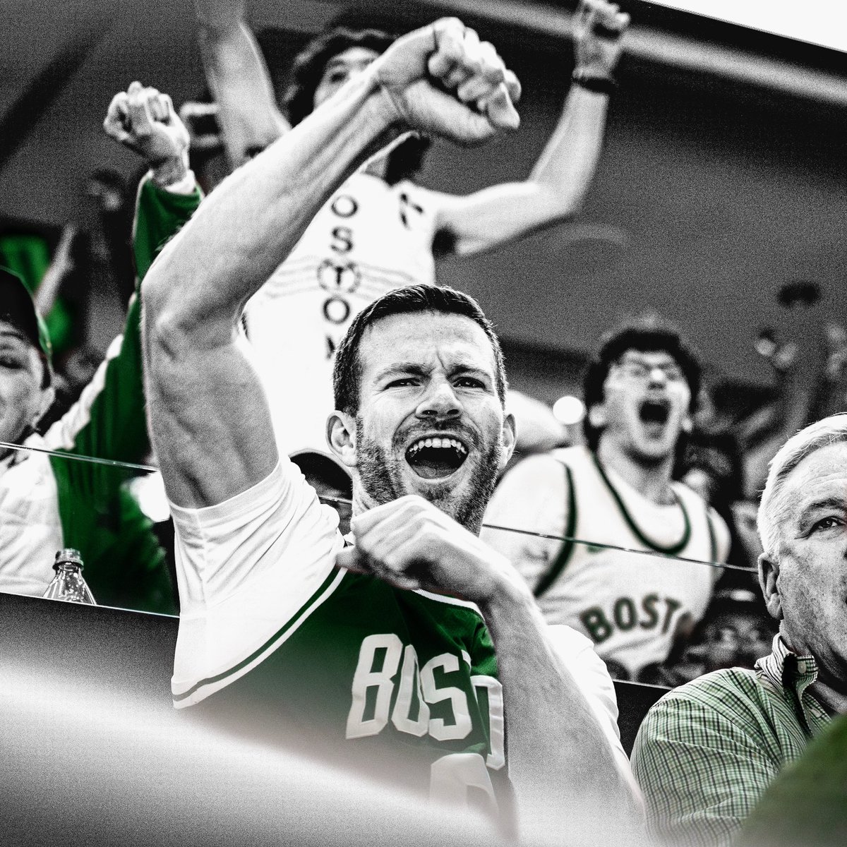 There’s no place like home. Back in Boston for Game 5️⃣. Let's goooo, @celtics! #DefendCauseway | #DifferentHere