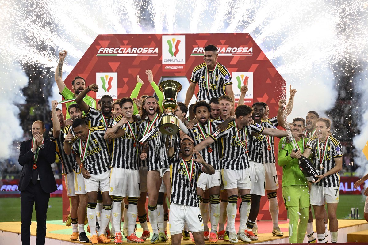 🏆 Juventus venció 0-1 a Atalanta con gol de Dusan Vlahovic y ganó su título número 15 de la Copa de Italia. futbolhoy.co