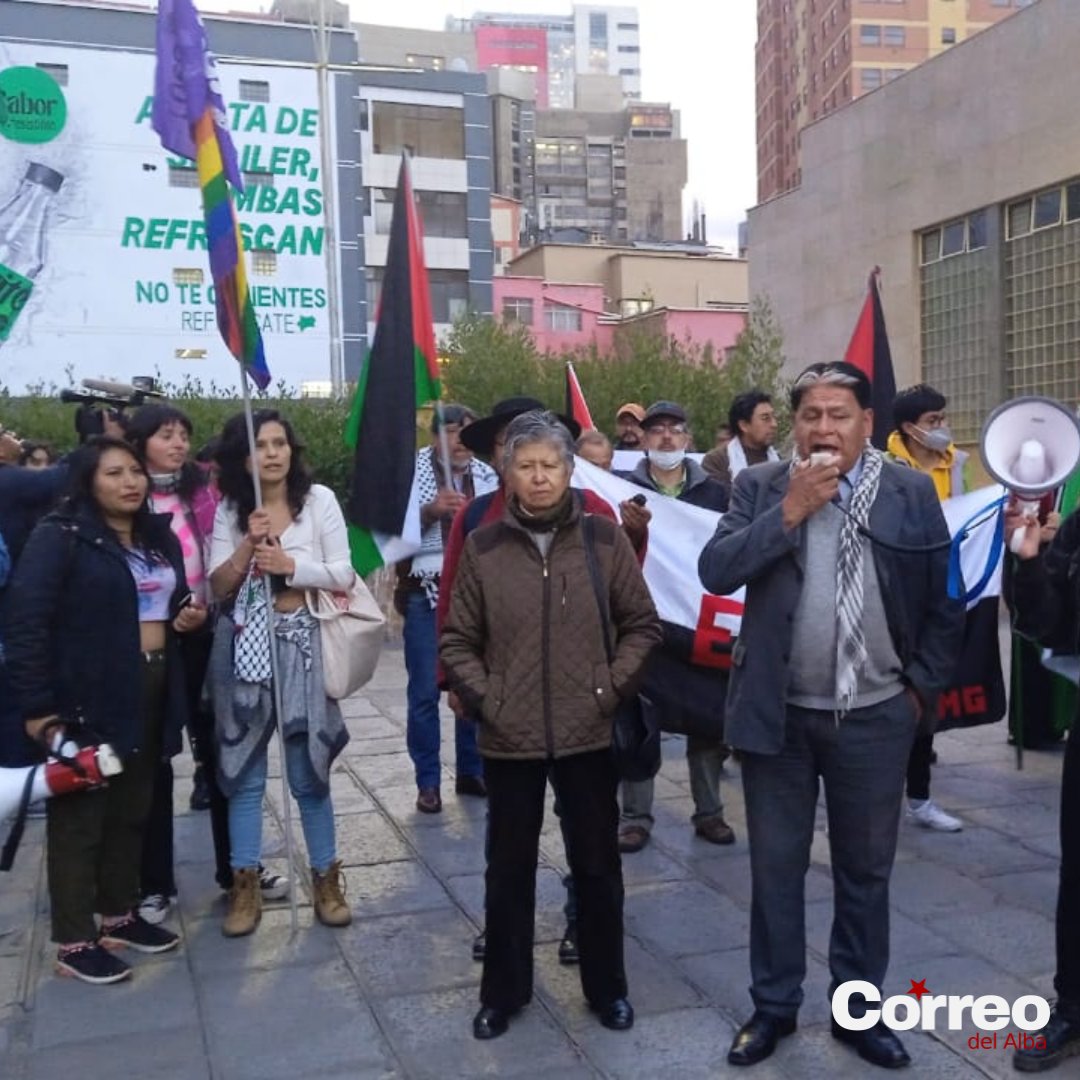 Estudiantes de la Universidad Mayor de San Andrés (UMSA) de Bolivia se manifestaron este miércoles 15 de mayo para denunciar los crímenes de Israel en Palestina, en el marco del 76 aniversario de la Nakba. #Bolivia #15mayo #PalestinaVencerá #Palestina #Nakba76años