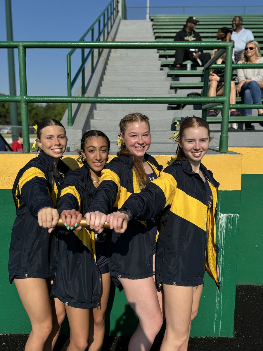 The 4x8 finishes 3rd and qualifies to Regionals! #ontoregionals #championshipszn