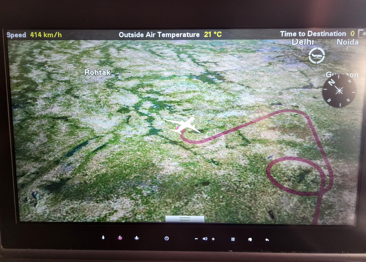 Interesting sky art on QR 570's approach into DEL this morning.