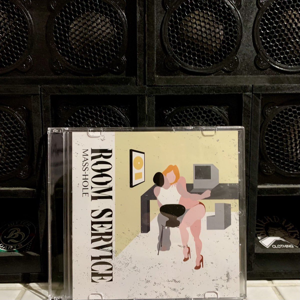 Now playing💿🎶
『ROOM SERVICE』
MIXED by MASS-HOLE

BITTER DARTS
017-775-7069
bitterdarts.com/shouhin/MixCD-…

#mixcd #masshole #roomservice #hiphop #randb #midnightmealrecords #bitterdarts #ビターダーツ #青森洋服屋 #青森レコード #青森ストリートショップ #レコードのある店 #青森