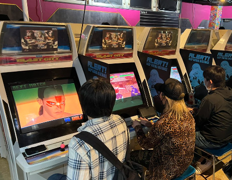 is there game center in Osaka where I can play VF3tb(model3) and VF5fs?

大阪にVF3tb(model3)とVF5fsが遊べるゲーセンはありますか？
#VF5US #VFeS #VF5FS #VirtuaFighter #バーチャ