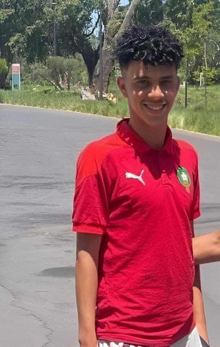 Décès hier du joueur de l'équipe nationale 🇲🇦 Futsal des jeunes : Jawad Al BAHI.
ALLAH YERHMOU 🤲