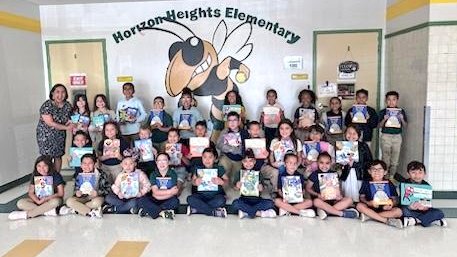 Our Hornets hold books close to the HEARTS! These Hornets were selected for always following the rules! Woo hoo, @SOCORROAFT! We appreciate your donation! #TeamSISD #GreatnessOnTheHorizon