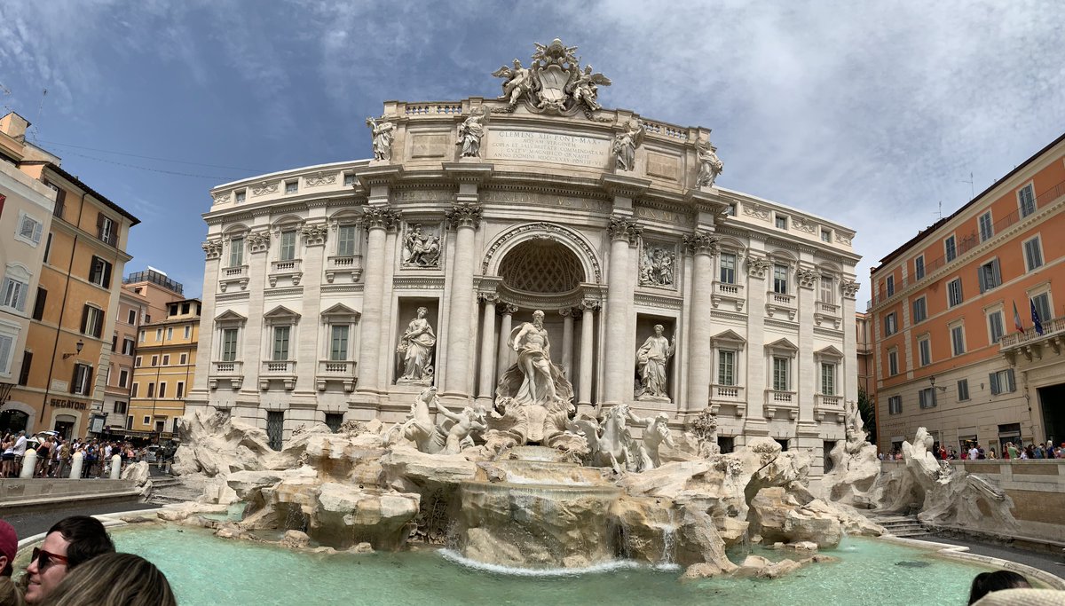 うわあーーーー唐突にイタリア旅行のこと思い出してまた行きたい欲が……… 特にヴェネチアは2回行ったけどまだまだ飽きないので無限に行きたい