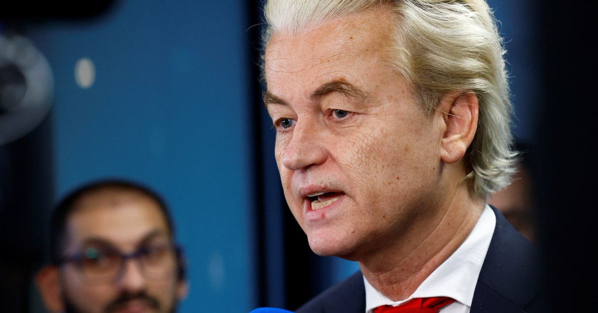 Netherlands set for right-wing government after Wilders strikes deal reut.rs/3UFkiQR
