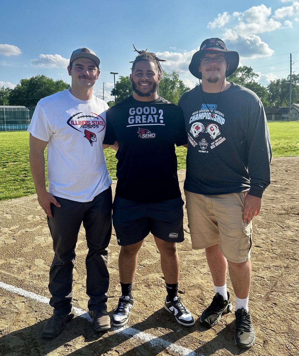 Great to see <a href="/peyton_cramer/">Peyton Cramer</a> <a href="/Big_Steve5030/">Steven “SUGE” Lewis</a> <a href="/cramer_tyson/">Tyson Cramer</a> get together to give back to <a href="/PTHS_Indians/">Pontiac Indians</a> for Sectional Track Meet <a href="/ISU_Football/">Redbird Football</a> <a href="/SEMOfootball/">SEMO Football</a> <a href="/football_ncc/">NCC Football</a> 
#ROLLTRIBE