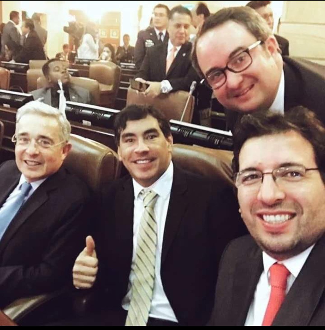 elmermontana's tweet photo. Cuando se creían por encima de la ley e impunes por derecho propio. https://t.co/feIv9UZQI5