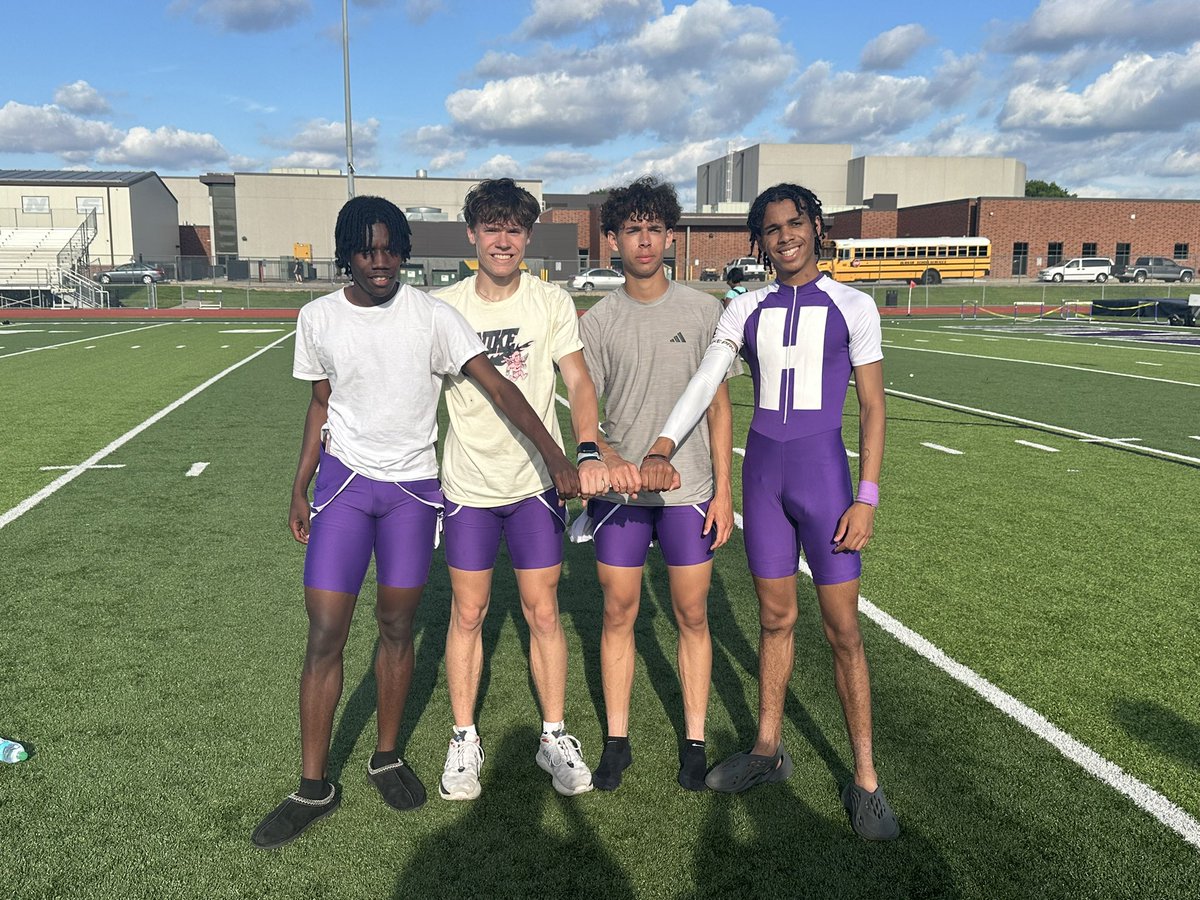 4x400 relay punching it’s ticket to the state track meet
3:29.9
Malachi Black
Rayquan Chandler
Ryan Persinger 
Adrian Mann
*1st relay HB has qualified since 2016