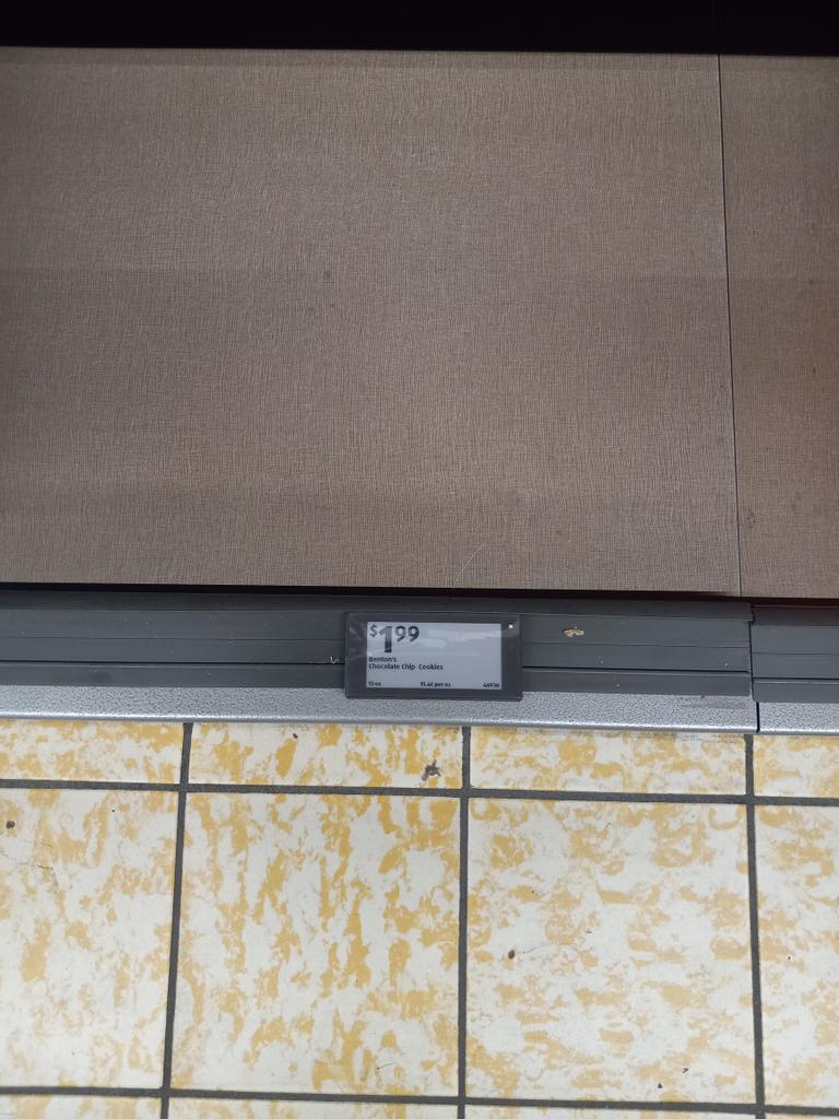 BrJoeBalkis's tweet photo. 5/3/24 The #MTpromises of
#capitialism/#murica.
They can't keep the shelves stocked. https://t.co/A0jEChPkQS