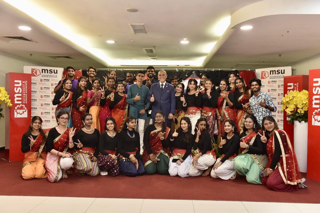 Many happy faces during the @MSUMalaysia Oath Taking Ceremony. Officially welcomed everyone and my best wishes in your new chapter of learning experience! Have a global perspectives and be drivers of change beyond your degrees. #MSUrians @MSUscd #MSUOathTaking