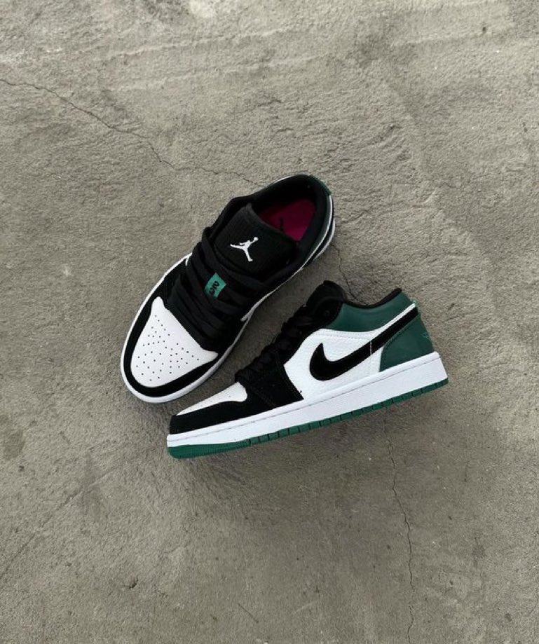 Hi <a href="/Six6figures/">Kam.6Figures🐐</a> 

Happy birthday 

Anon ordered this pair of Jordan for you

Kindly send a dm with delivery details

Thank you❤️