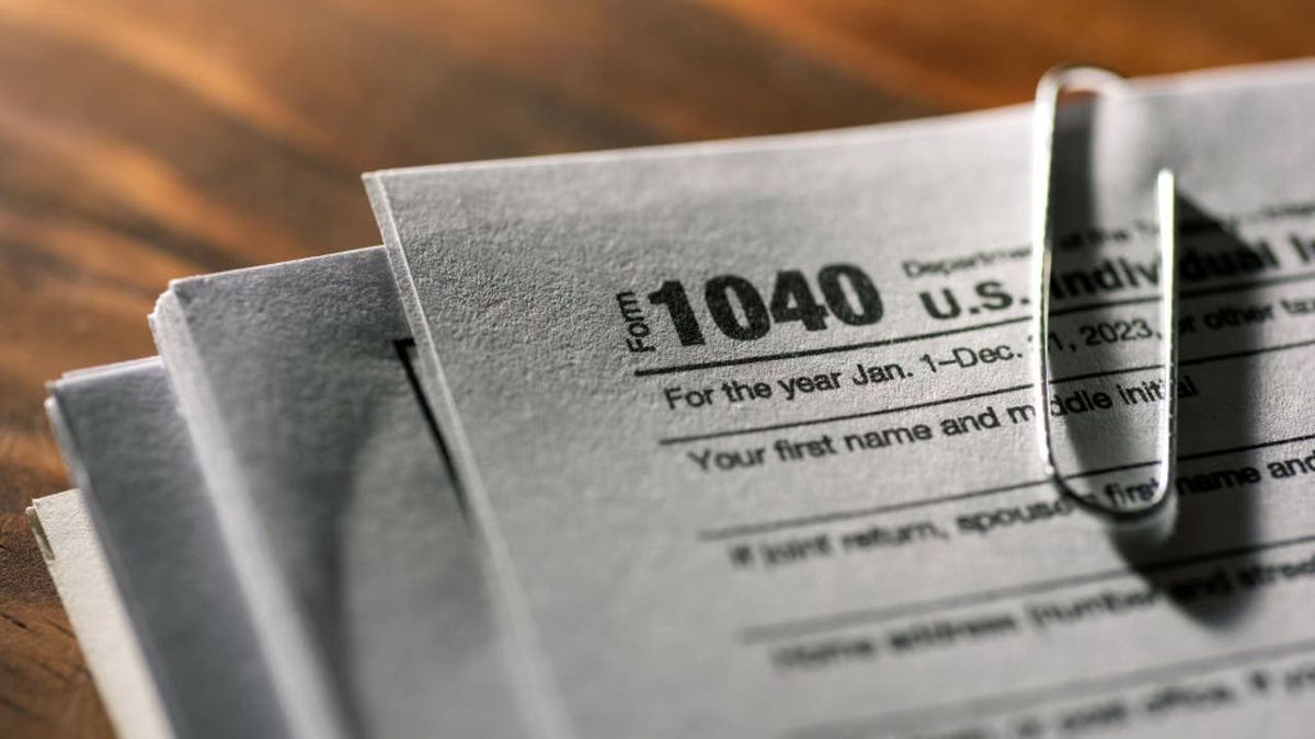 IRS warns thousands of taxpayers could face criminal prosecution for filing false returns fox2detroit.com/money/irs-warn…