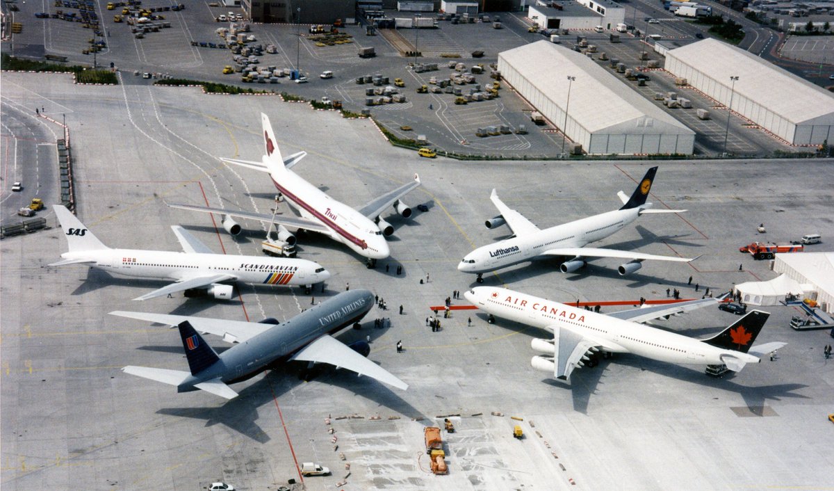 On May 14, 1997, Lufthansa, Thai Airways International, United Airlines, SAS, and Air Canada founded the Star Alliance at Frankfurt Rhein-Main (FRA). 
#iweb3 #wormhole3 #aviation #aircraft