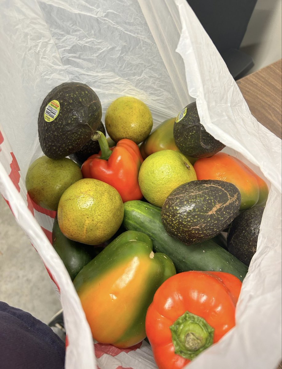We're beaming with pride after giving out over 100 bags of delicious produce today!  From yummy avocado a to vibrant bell peppers, these healthy options are bringing smiles (and vital nutrients) to our community. 🫑🥑 #NonProfit #healthycommunity #communitylove #CommunitySupport