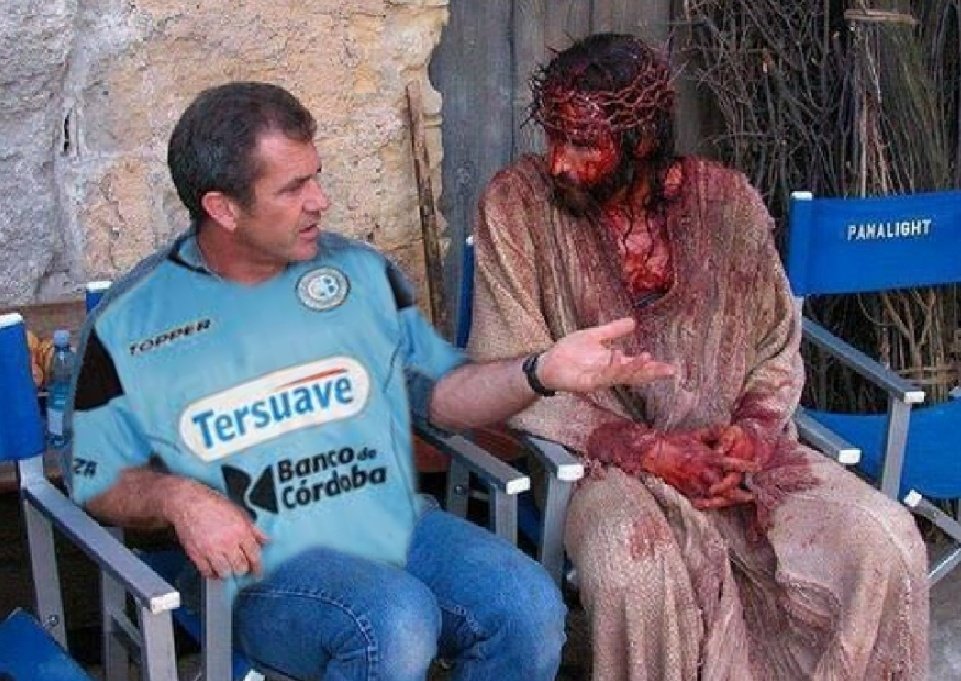 Yo explicándole a Jesús porque creo que su papá tiene algo en contra de Belgrano