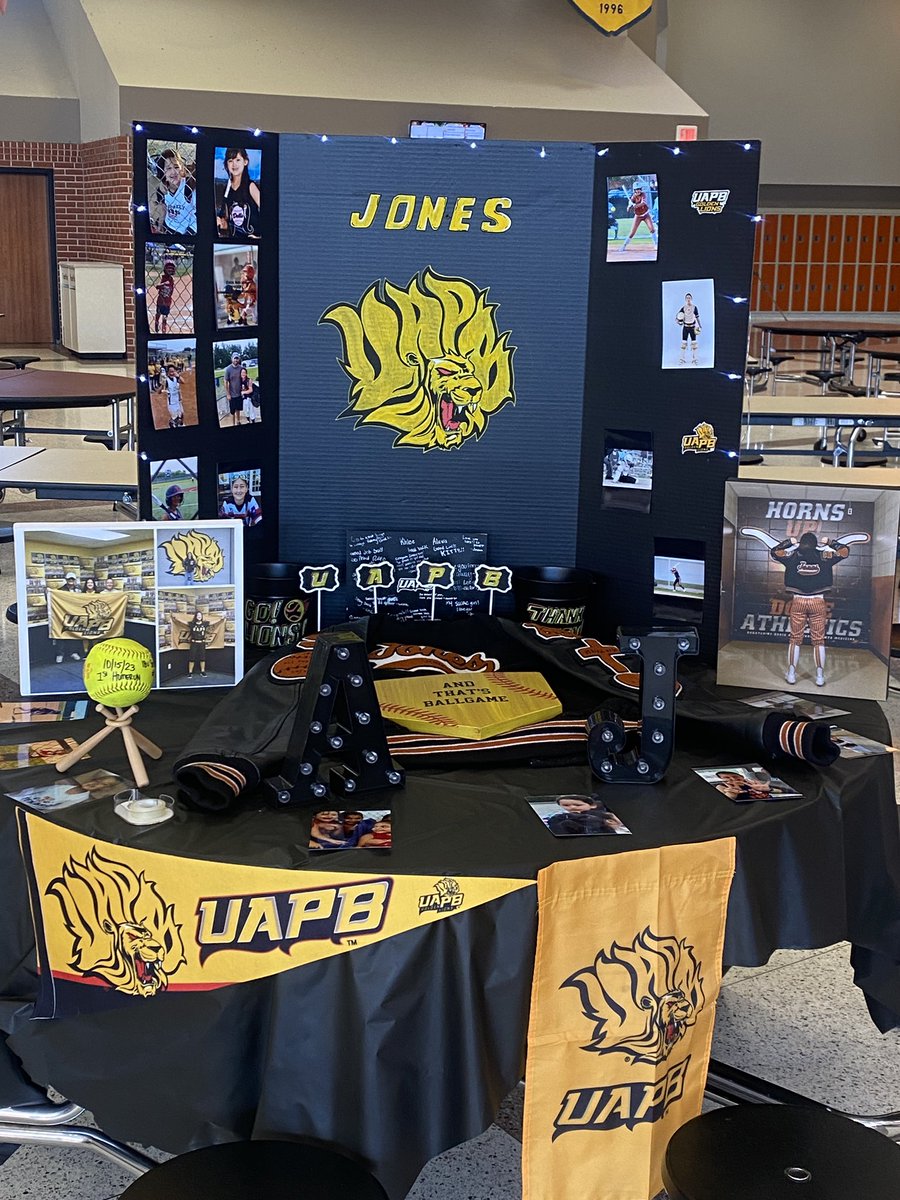 High School softball officially in the books! 
Wanting to thank each and every one of my coaches and teammates for a great senior season. I know y’all will do big things and I will miss hitting the diamond with y’all! ❤️JONES
Looking forward to joining my new PRIDE!! UAPB!