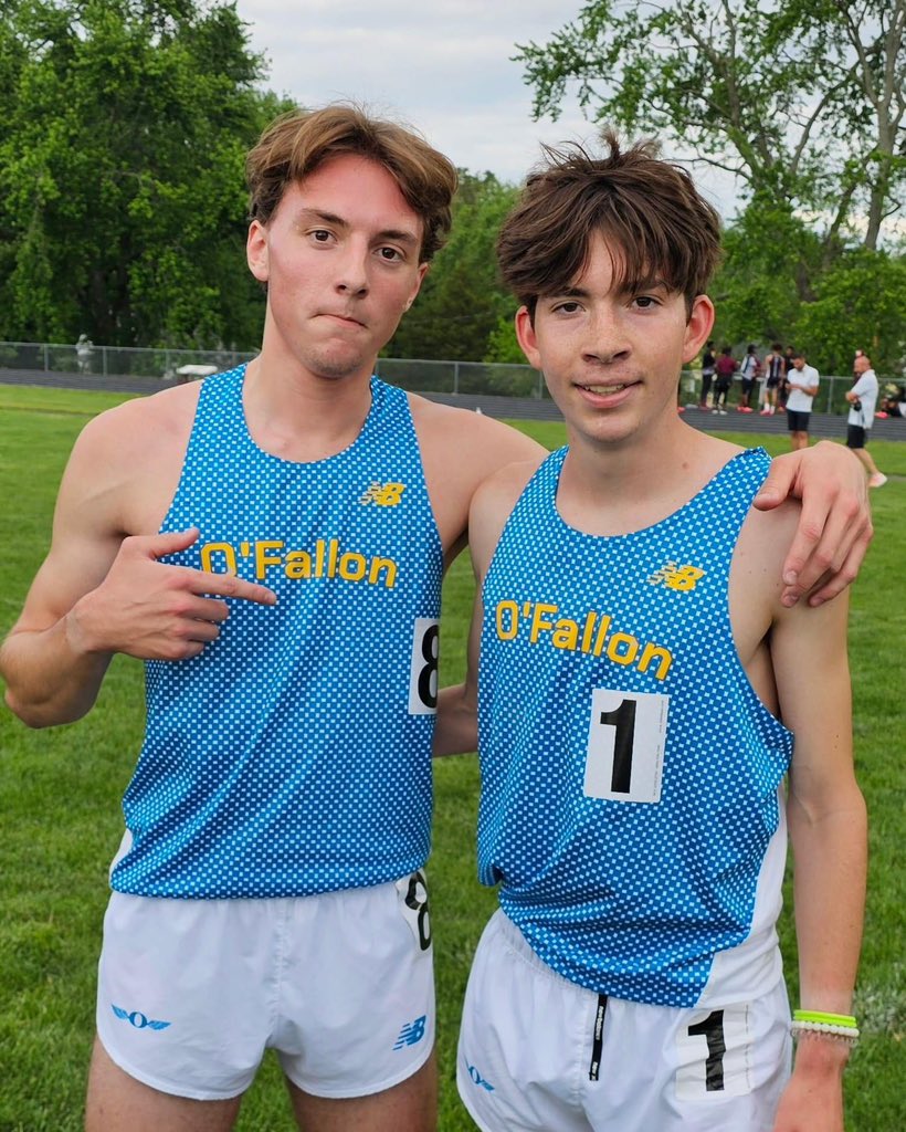 Dylan Ybarra qualifies in a 2nd event...the 1600m run (4.24.44)! Eli Greenstreet didn't qualify but he earned points for the team with his 5th place finish (4:33.04)!
