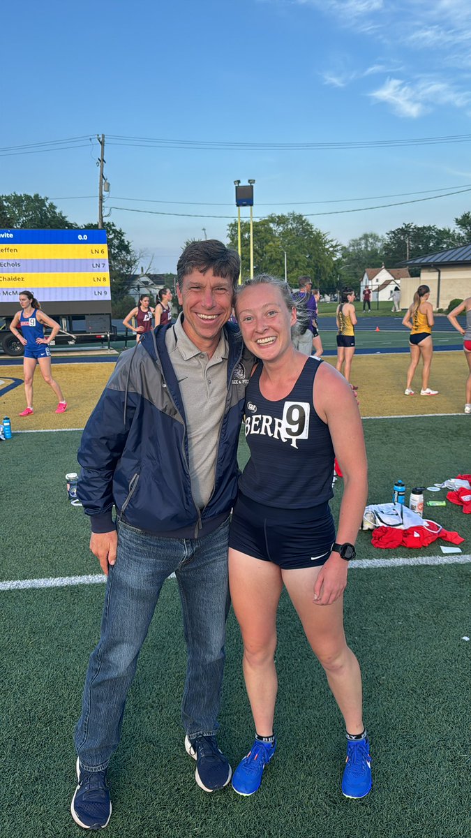 Anna Rose lowers her PR again going 2:14.44!!! Such a GAMER!! She breaks Berry’s all time school record in the event! Breaking a school record in a distance event at Berry is a HUGE deal! Way to go Anna!!! #WeAllRow