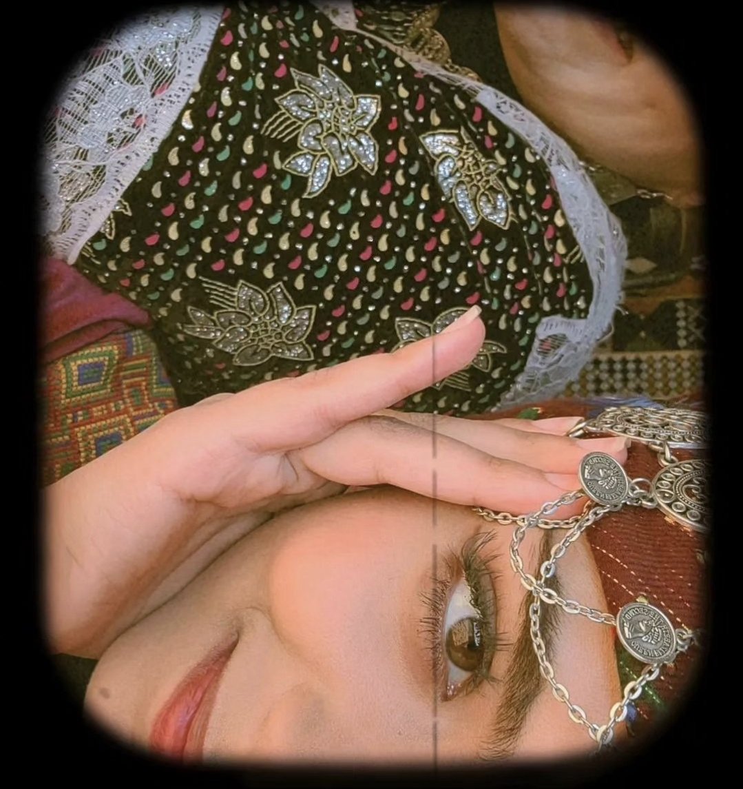 ستأتي أيام ترضينا ،لن يدوم مابنا للأبد 💙