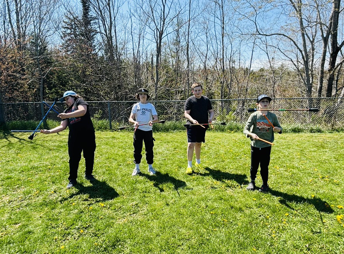 Robyn Bent (@robynbent79) on Twitter photo 604 has some real performers! What a great way to end our day with Kristin Langille from <a href="/HRCEFineArts/">HRCEFineArts</a>. We had such a good time learning all kinds of tricks with Flower Sticks @GPVanierJH! 604 has some real performers! What a great way to end our day with Kristin Langille from <a href="/HRCEFineArts/">HRCEFineArts</a>. We had such a good time learning all kinds of tricks with Flower Sticks @GPVanierJH!