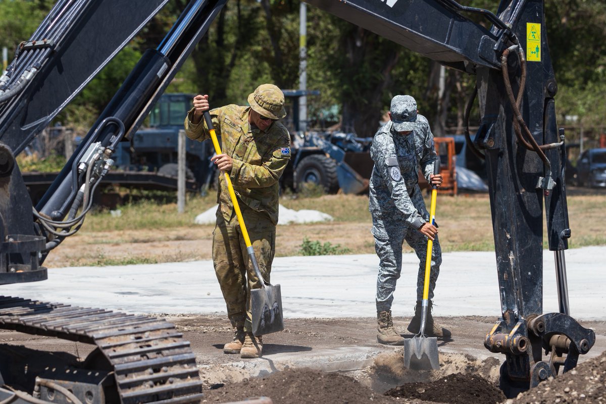 A team from #AusAirForce’s No.65 Air Base Recovery Squadron have conducted airfield damage repair ⚒️ training at Basa Air Base 📍during Exercise Balikatan in the Philippines.💪🇵🇭🇺🇸🇦🇺 Read more ➡ bit.ly/4ahapyl #YourADF #BK24 #FriendsPartnersAllies