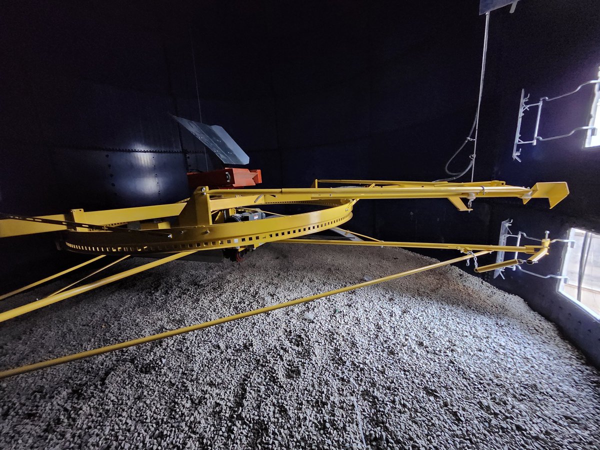 Brandon01950258's tweet image. 3rd one installed ready for tritcale #ontag #springforage #yellowjacket