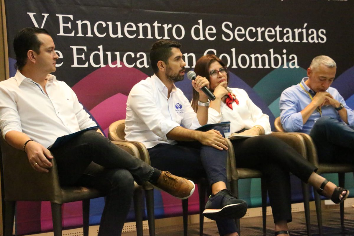 Nuestras Regionales #Córdoba y #Risaralda participaron en el V Encuentro de Secretarías de Educación de Colombia, espacio académico que se realizó en #Montería y en el que se compartieron las gestiones e incidencias en pro del derecho a la educación.