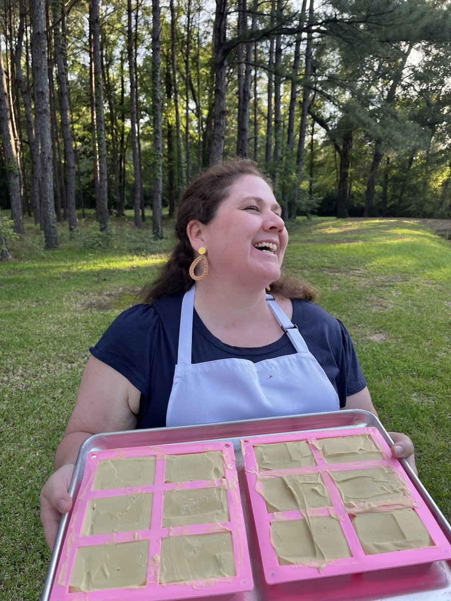 rosethicketfarm's tweet image. I had the best time making a new batch of oatmeal and honey goat milk soap. I was so excited that I couldn’t stop giggling. #rosethicketfarms #homeandgarden #smallbatchsoap #coldprocesssoap #homeamdesoap #goatmilksoap #madeintexas #handcraftedsoap