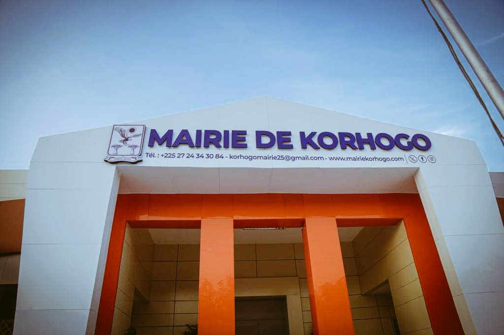pr_lass's tweet photo. Notre mairie a fait peau neuve. Nos populations ont désormais une mairie digne de ce nom. 

#LassPR 
#La_continuité_avec_ADO 
#Maire_de_Korhogo https://t.co/lWSaBa0LLL