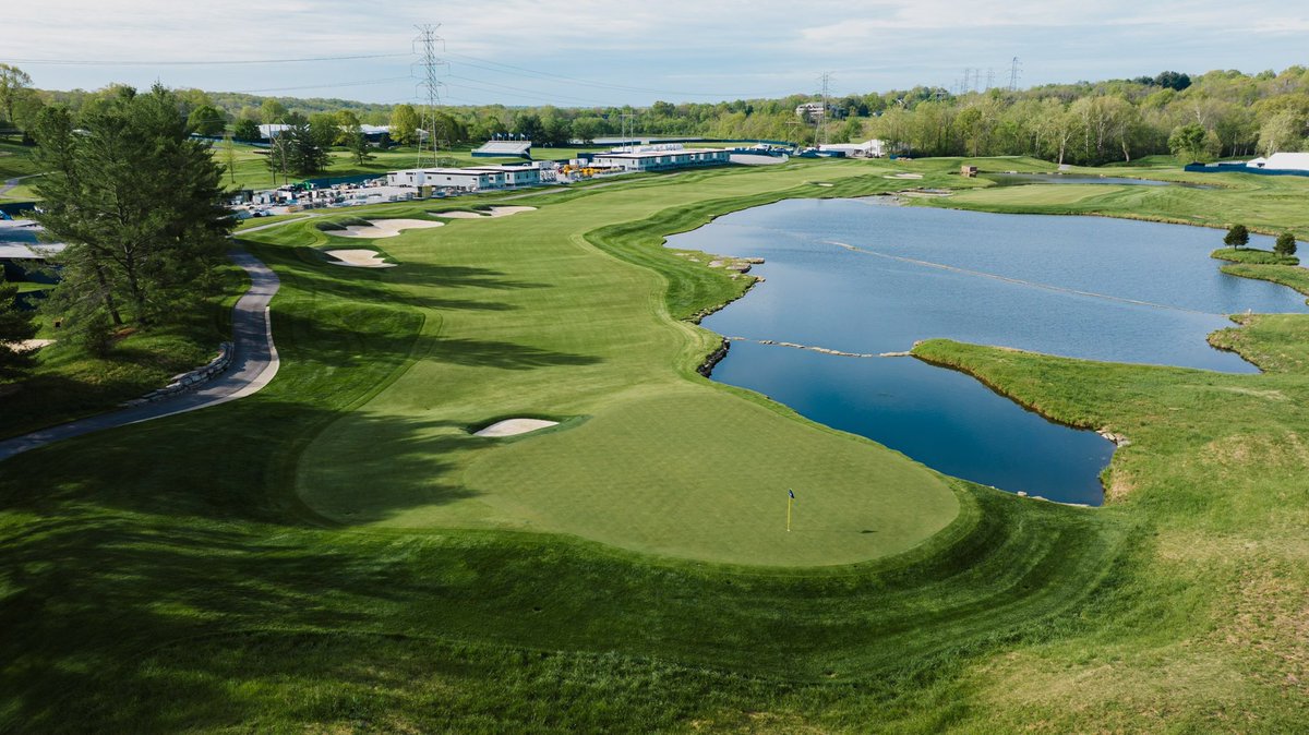 There were a variety of strategies used on the par-5 7th at Valhalla during the 2014 PGA. With calm winds and soft conditions in the forecast, we expect a good majority of players to use the left fairway this year. The shortcut cuts off 40-50 yards compared to the right side