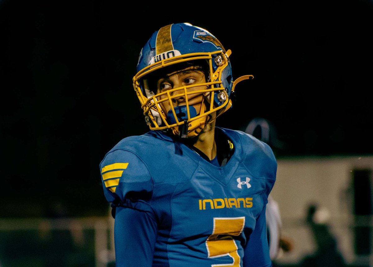 Junior Season- 50 REC, 1128 YDS, 13 TDS, 22.6 YPC